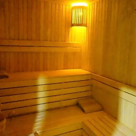 Arsi Paradise Szálloda